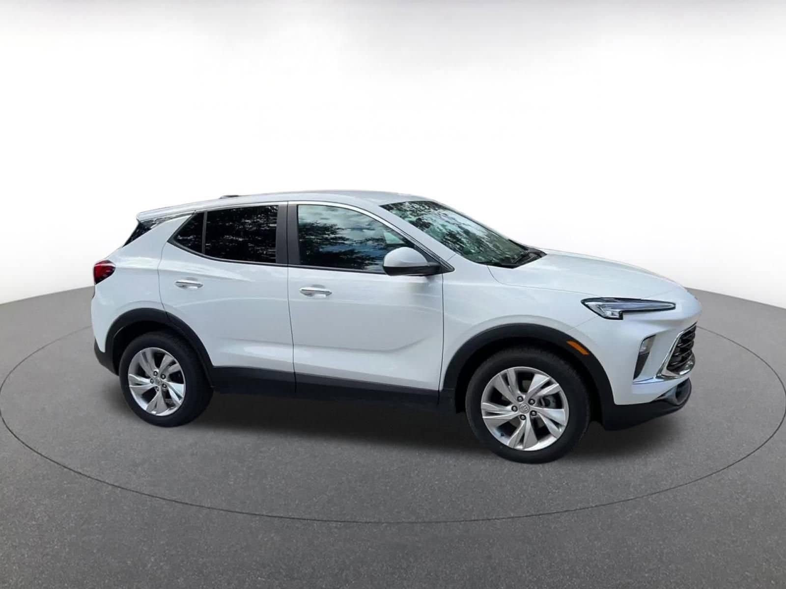 Thumbnail: 2025 Buick Encore GX - 2