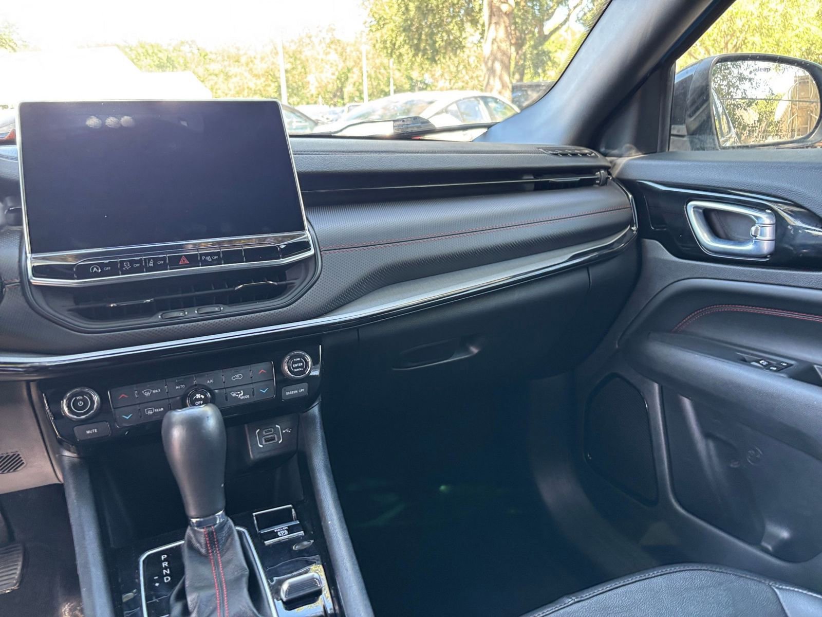 Thumbnail: 2025 Jeep Compass - 34