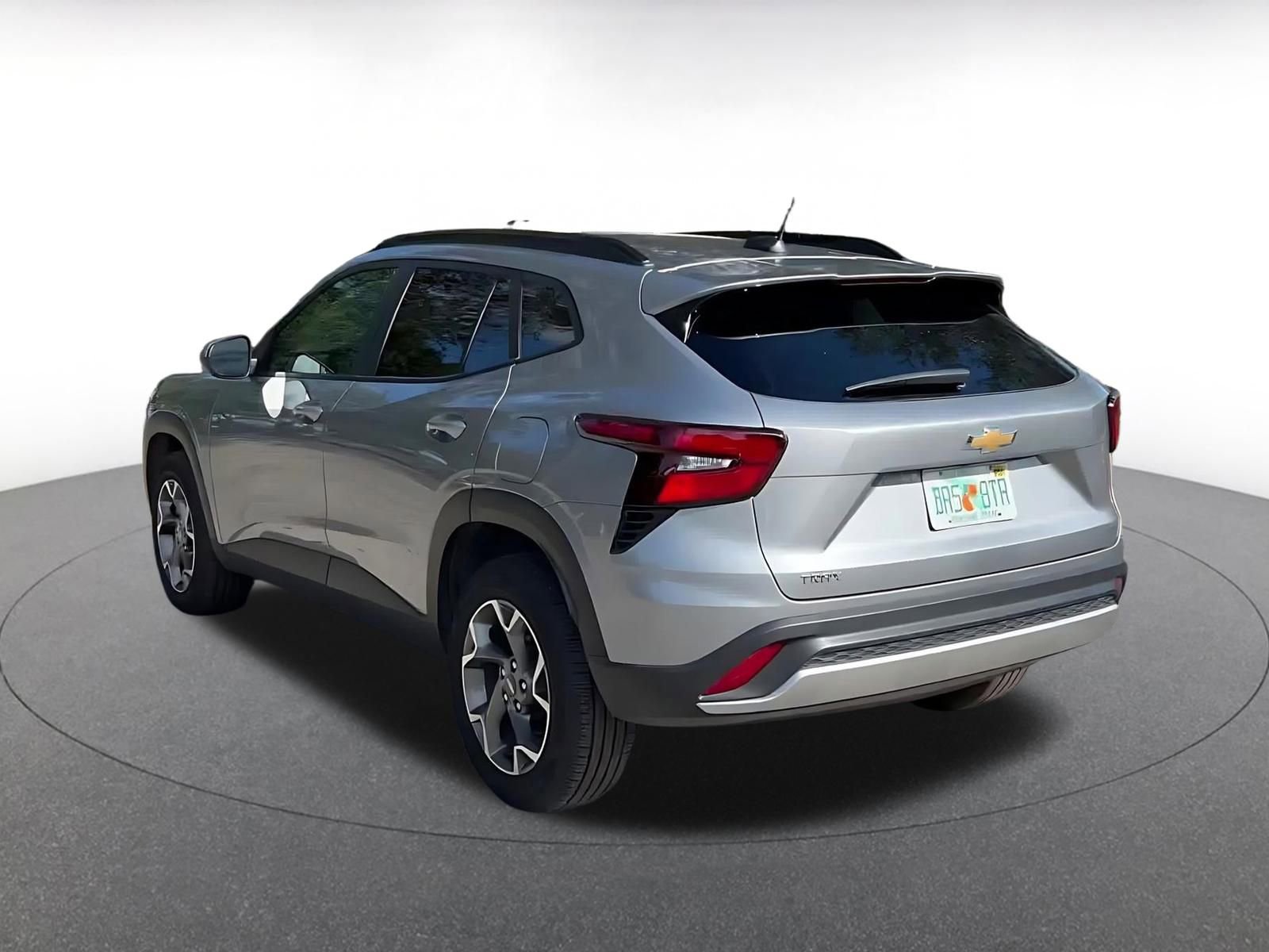 Thumbnail: 2025 Chevrolet Trax - 11