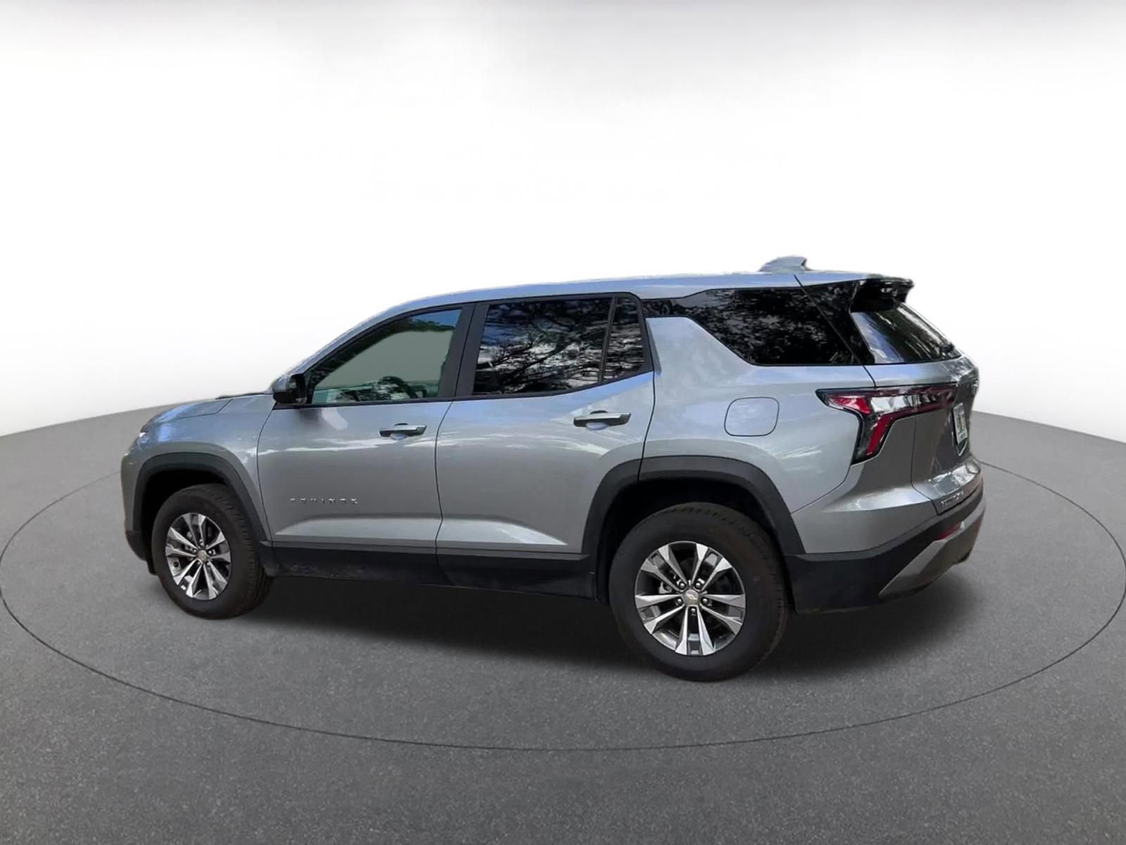 Thumbnail: 2025 Chevrolet Equinox - 10