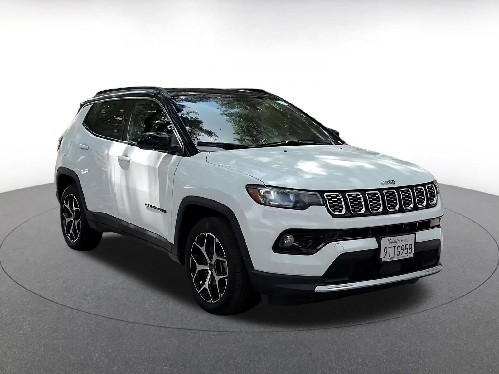 Thumbnail: 2025 Jeep Compass - 3