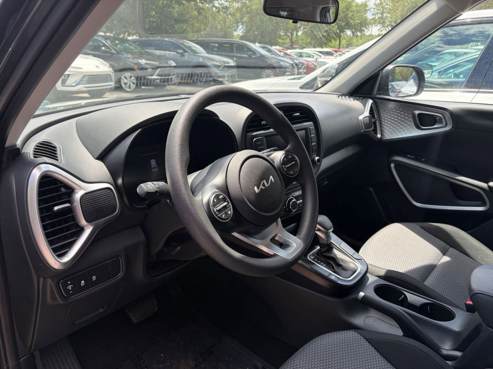 Thumbnail: 2025 Kia Soul - 32