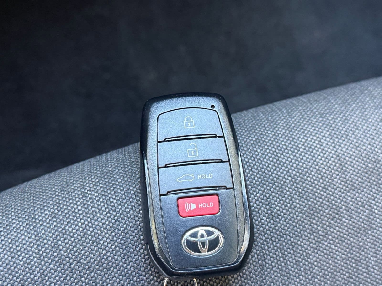 Thumbnail: 2025 Toyota Camry - 18