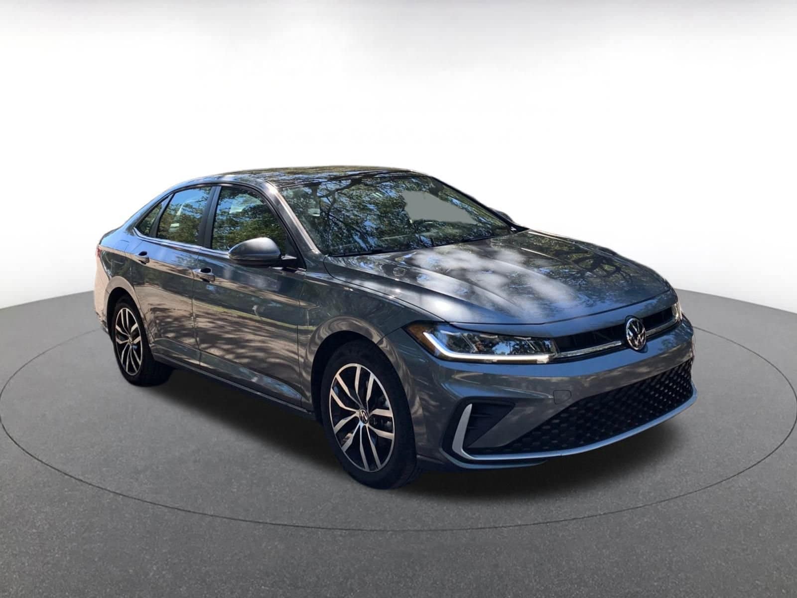 Thumbnail: 2025 Volkswagen Jetta - 2