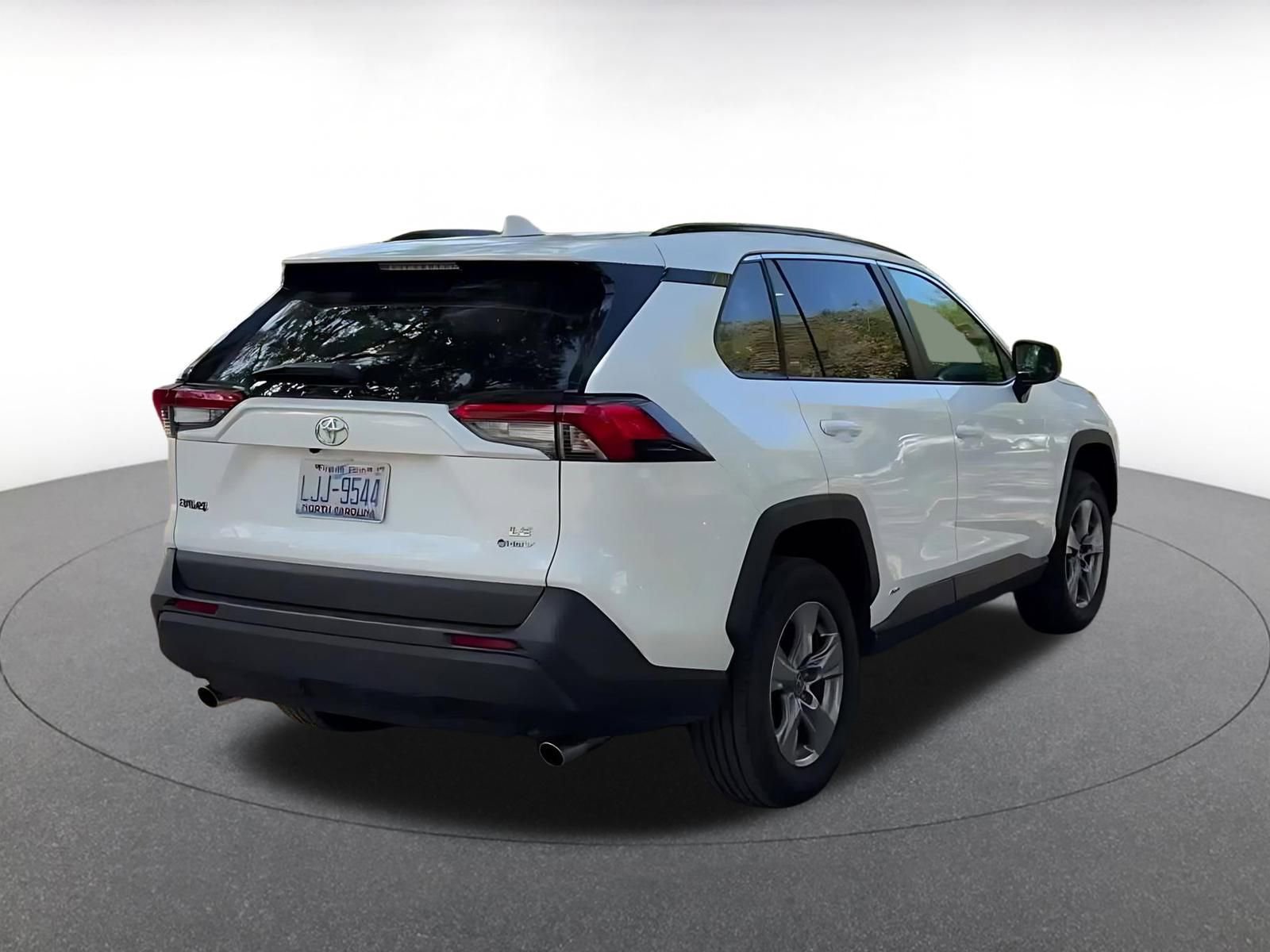 Thumbnail: 2025 Toyota RAV4 - 14