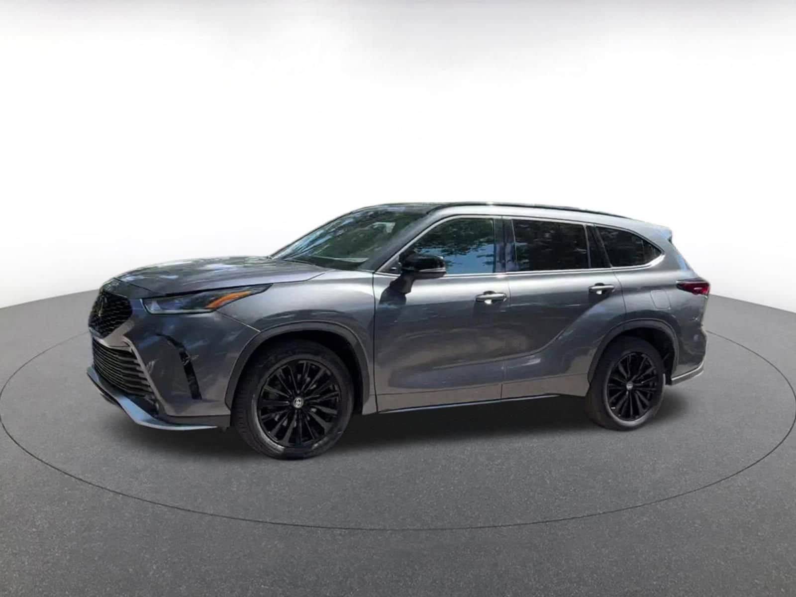 Thumbnail: 2025 Toyota Highlander - 8