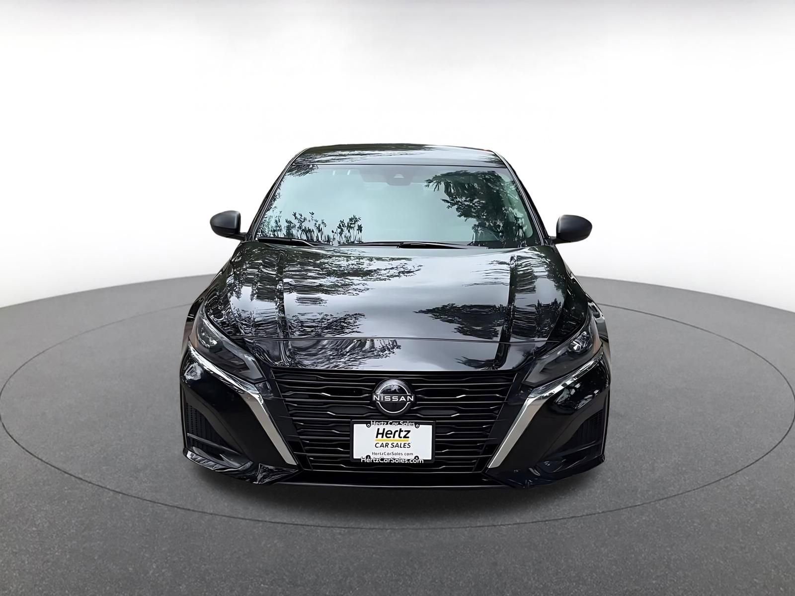 Thumbnail: 2025 Nissan Altima - 4