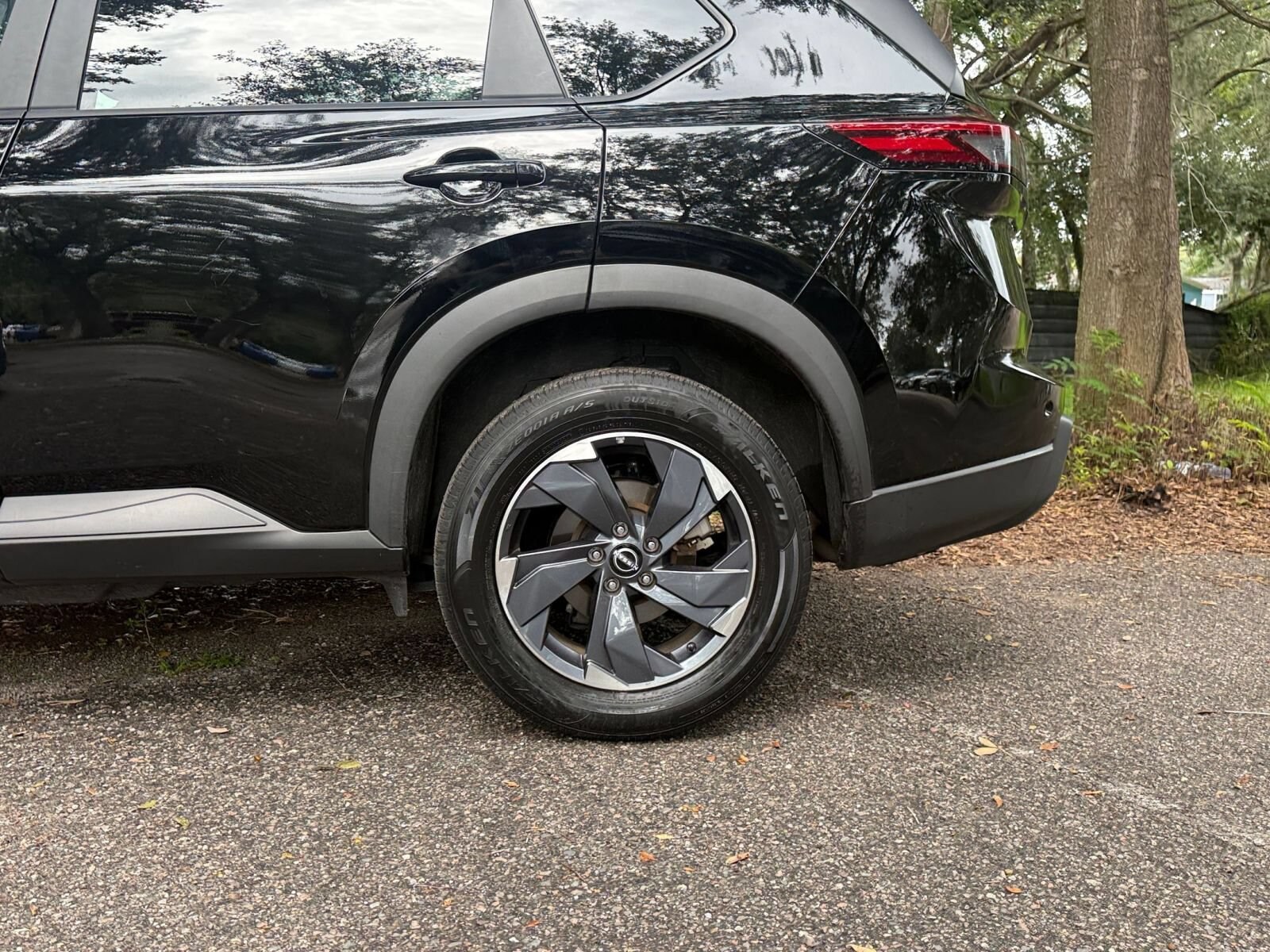 Thumbnail: 2025 Nissan Rogue - 28