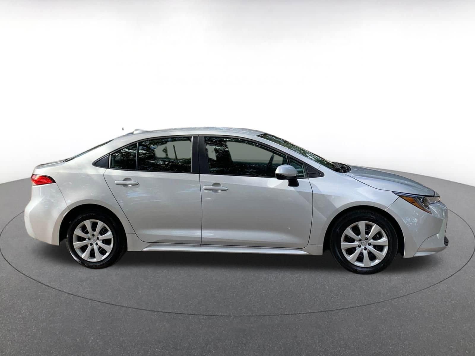 Thumbnail: 2025 Toyota Corolla - 8