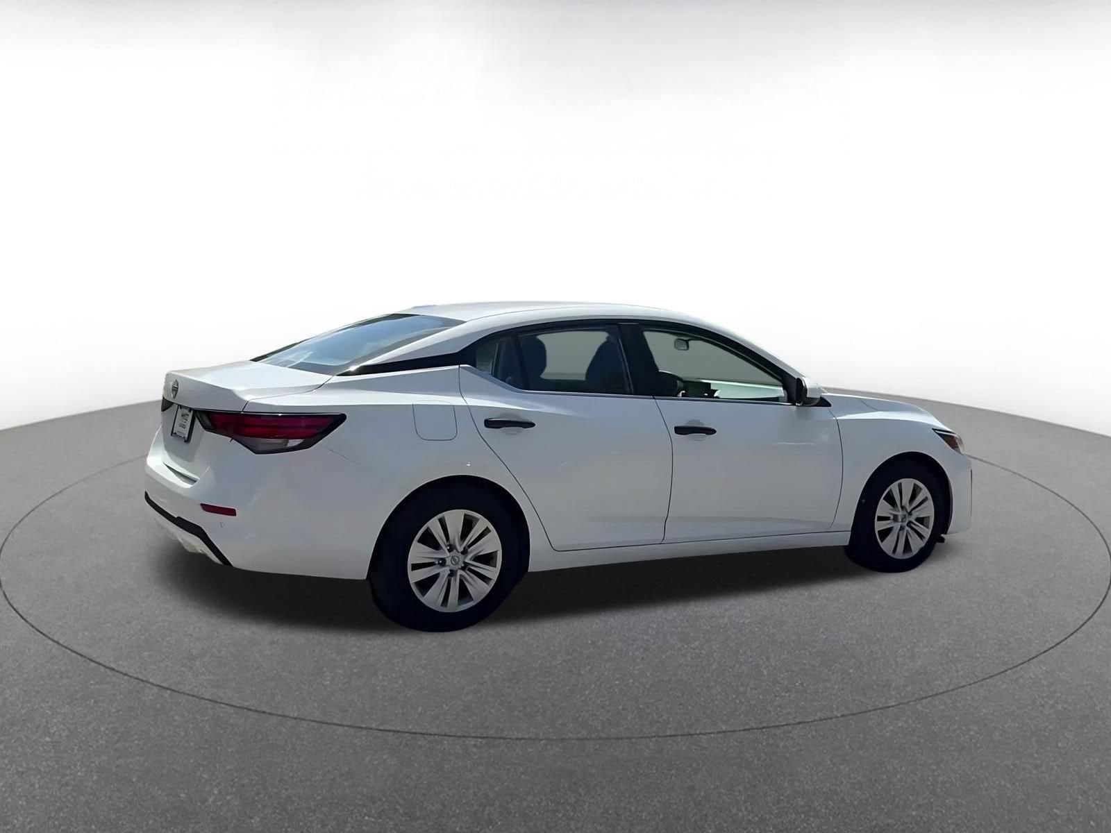 Thumbnail: 2025 Nissan Sentra - 15