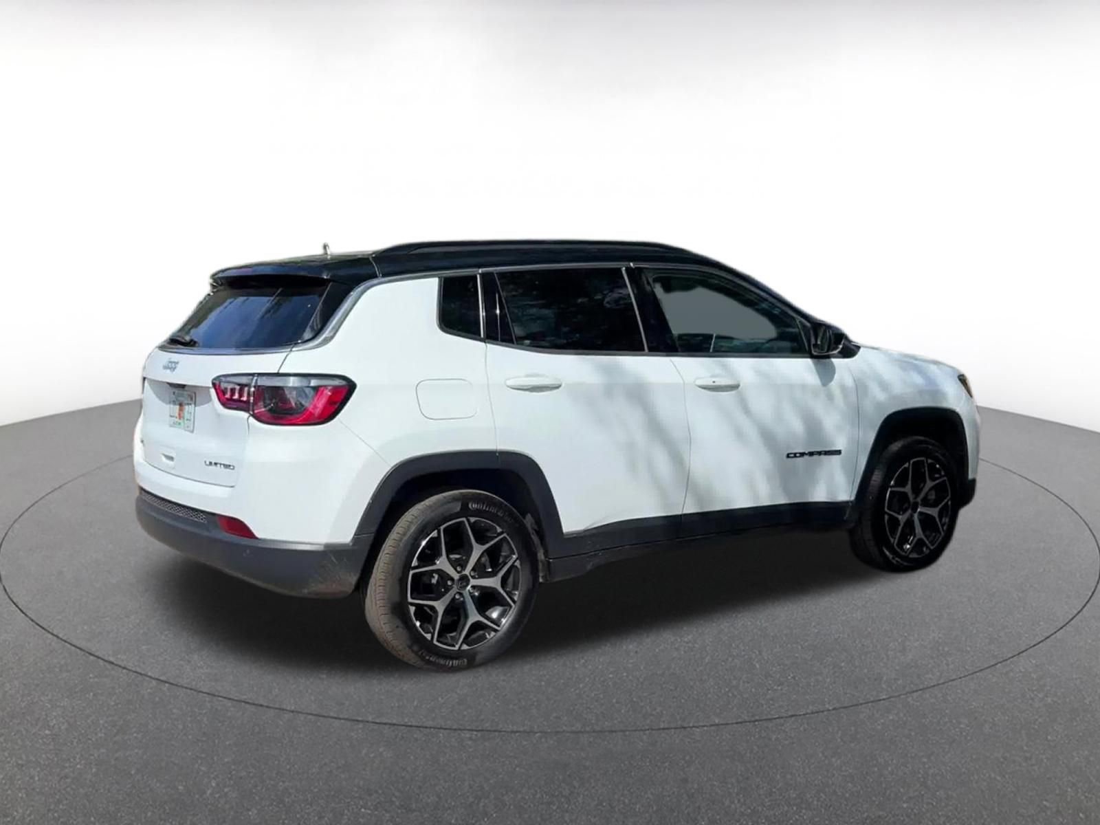 Thumbnail: 2025 Jeep Compass - 14