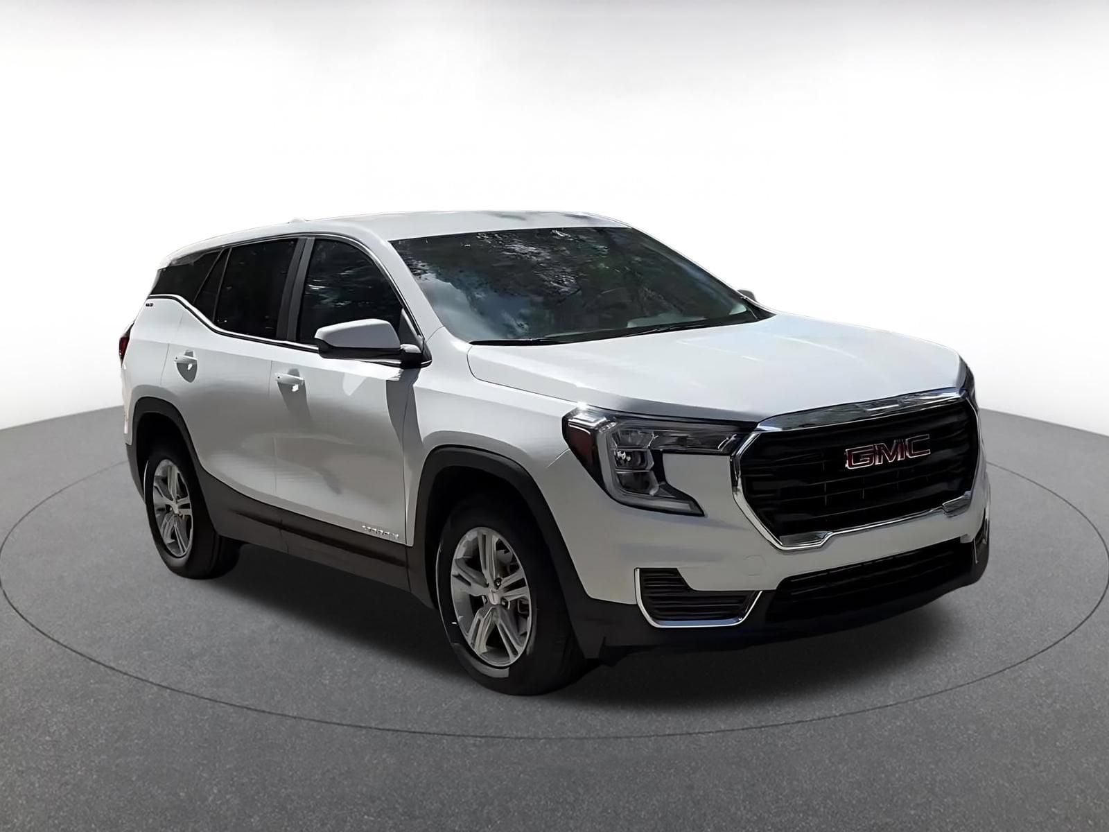 Thumbnail: 2024 GMC Terrain - 3