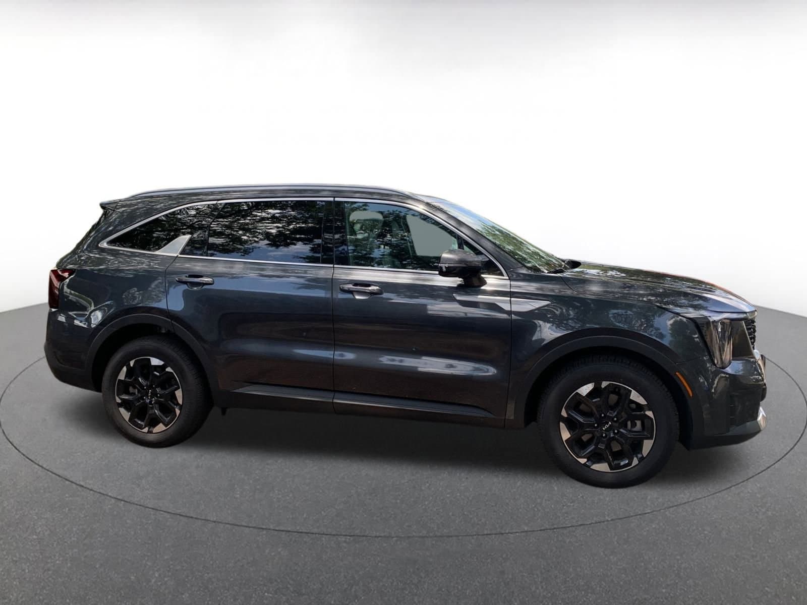 Thumbnail: 2024 Kia Sorento - 8