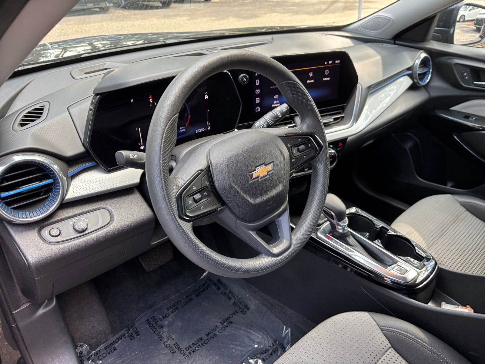 Thumbnail: 2025 Chevrolet Trax - 33