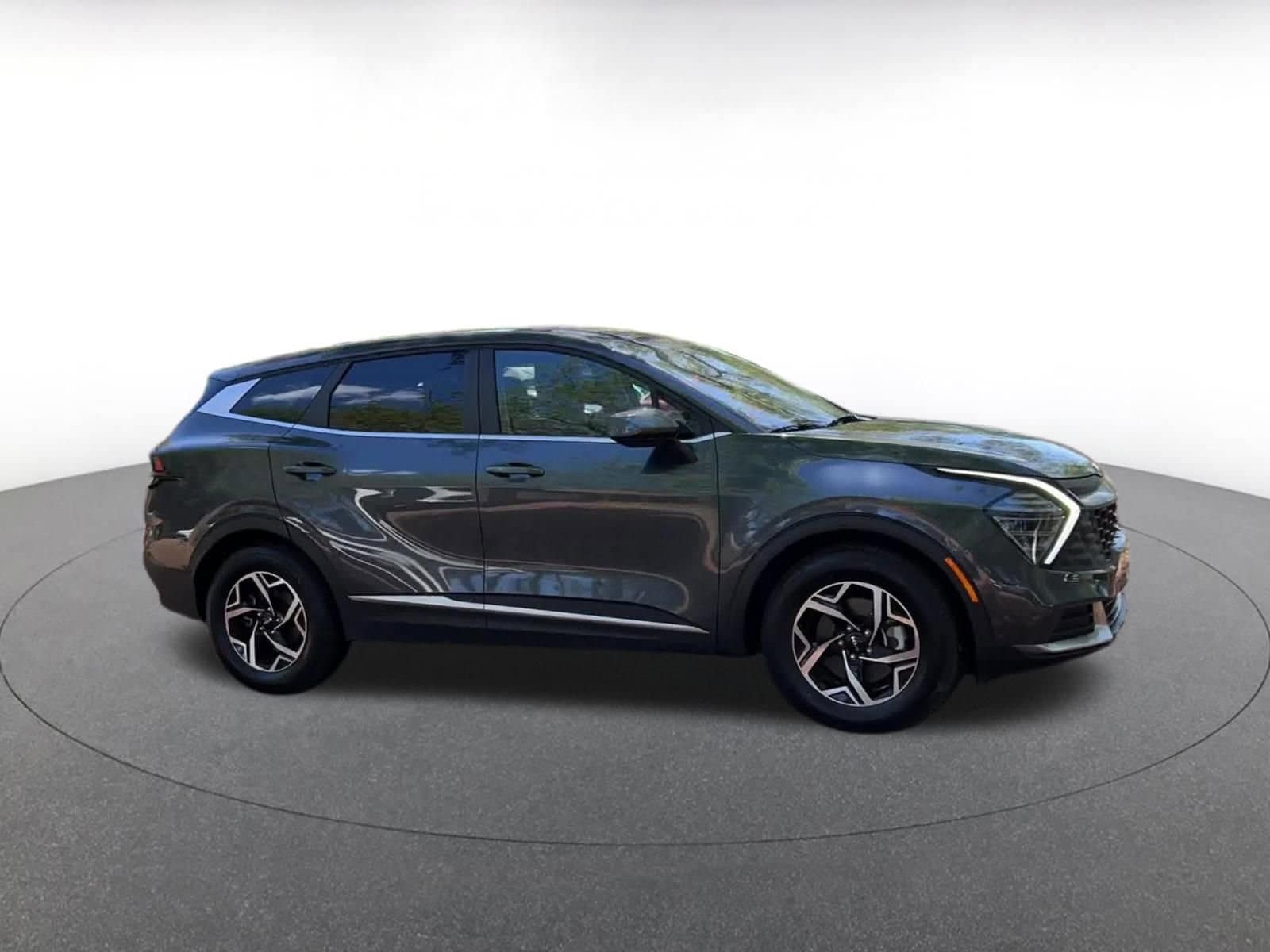 Thumbnail: 2025 Kia Sportage - 2
