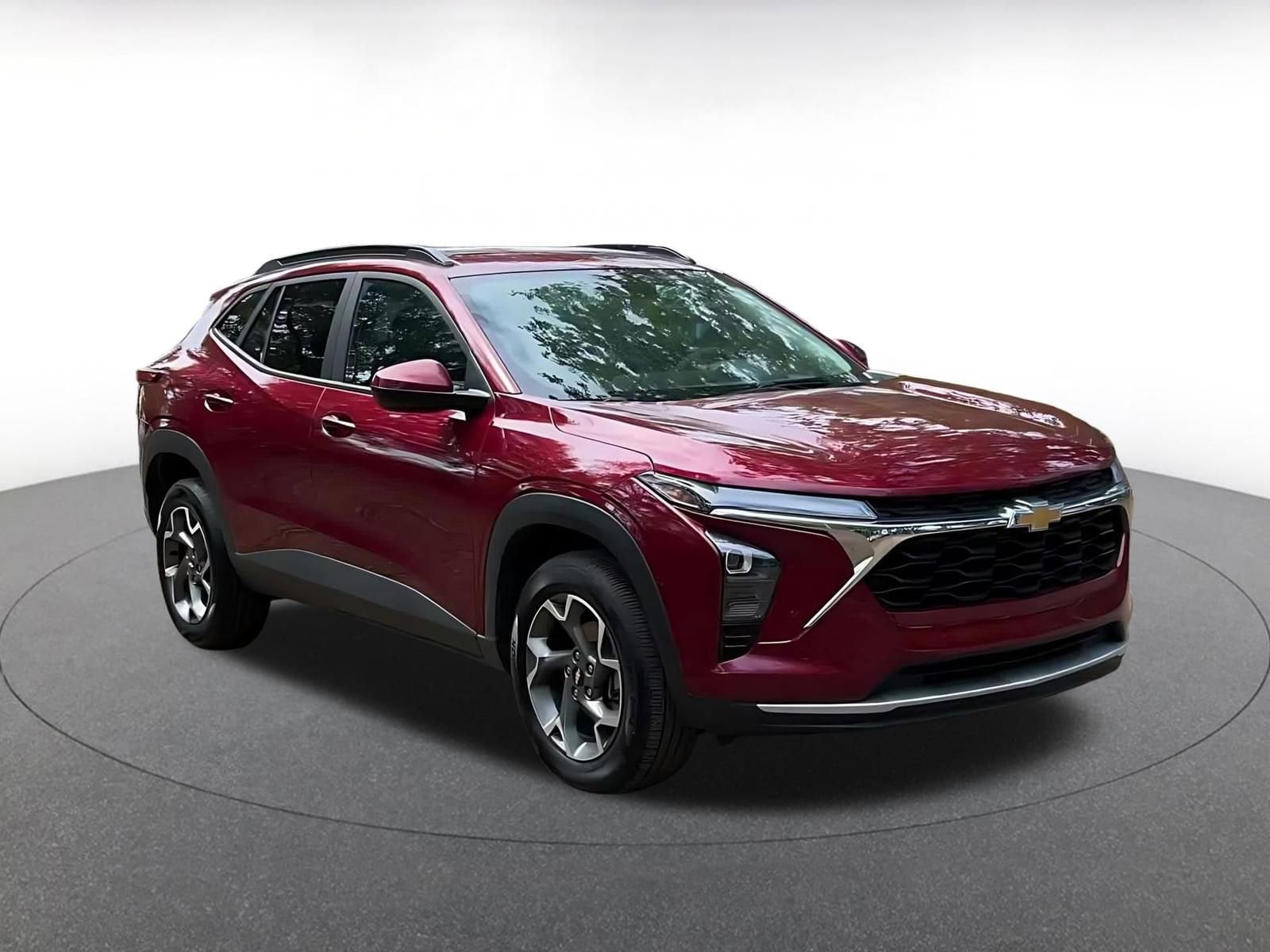 Thumbnail: 2025 Chevrolet Trax - 2