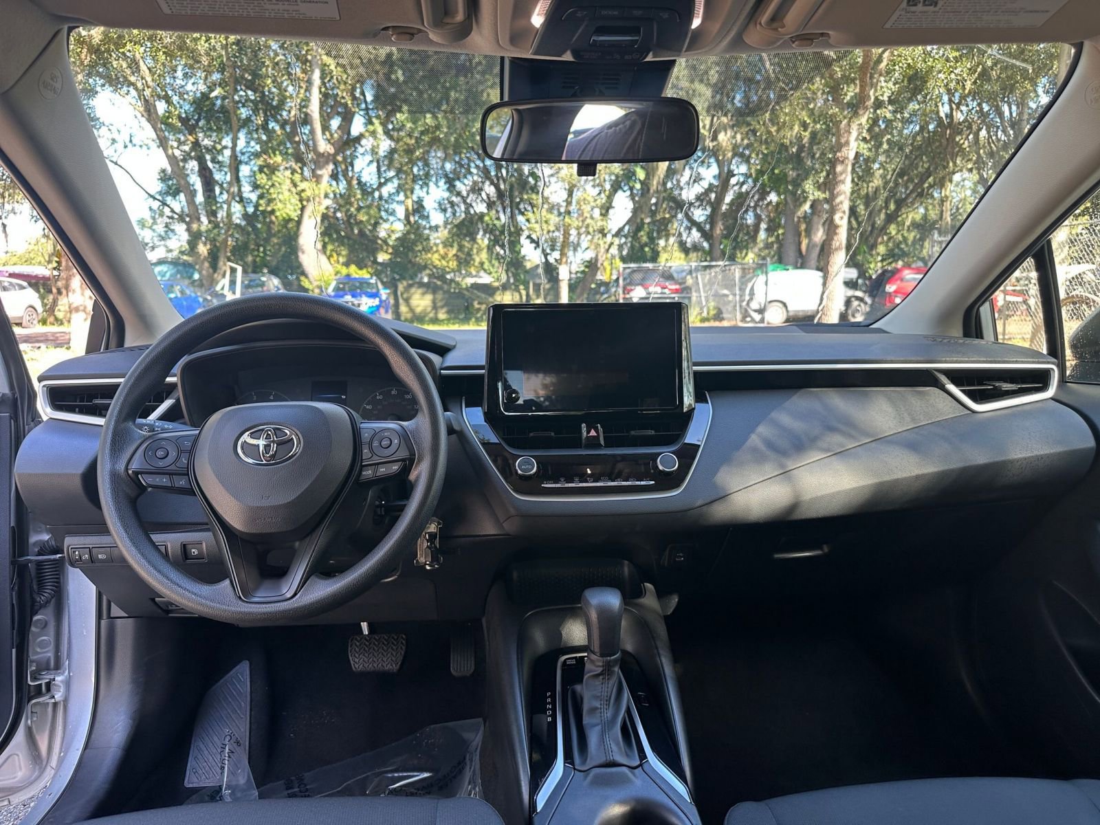 Thumbnail: 2025 Toyota Corolla - 27