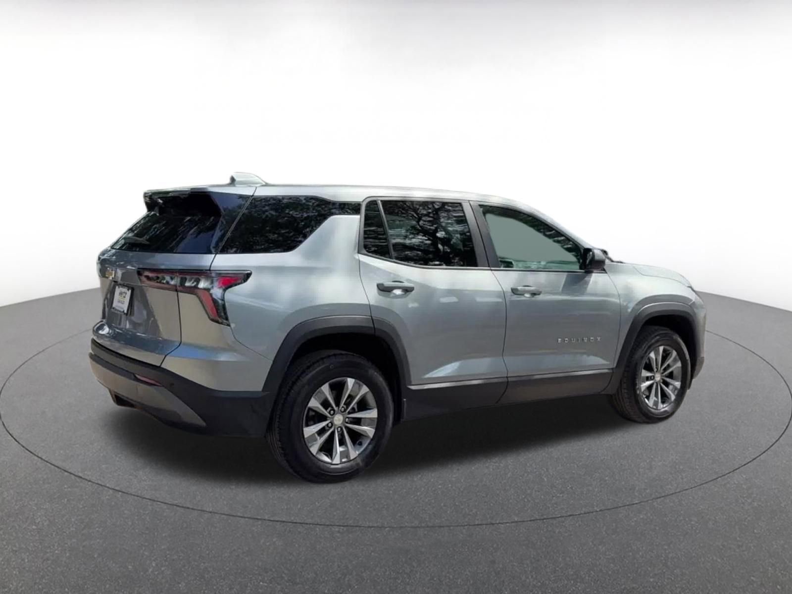 Thumbnail: 2025 Chevrolet Equinox - 15
