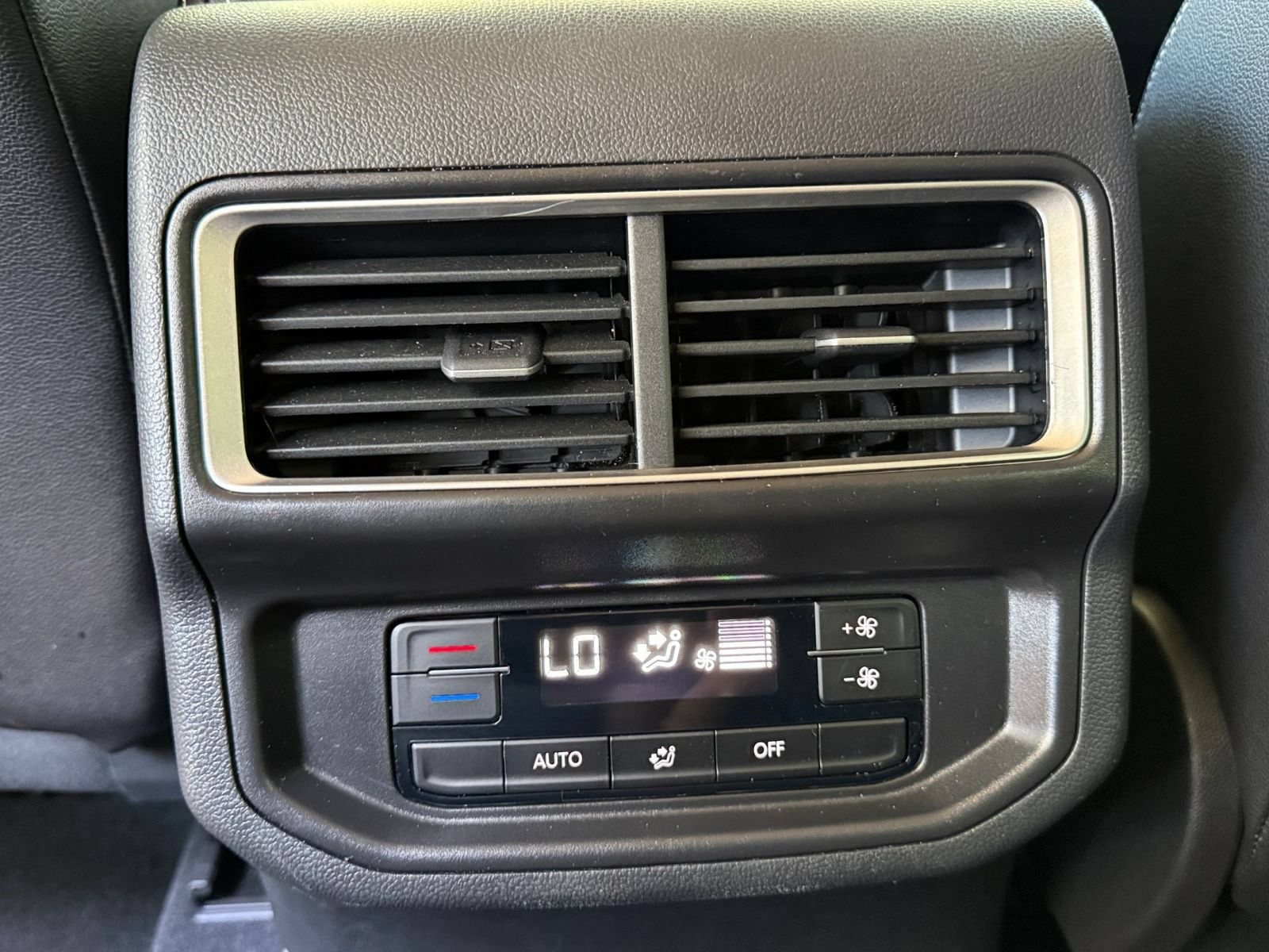 Thumbnail: 2026 Volkswagen Atlas - 21