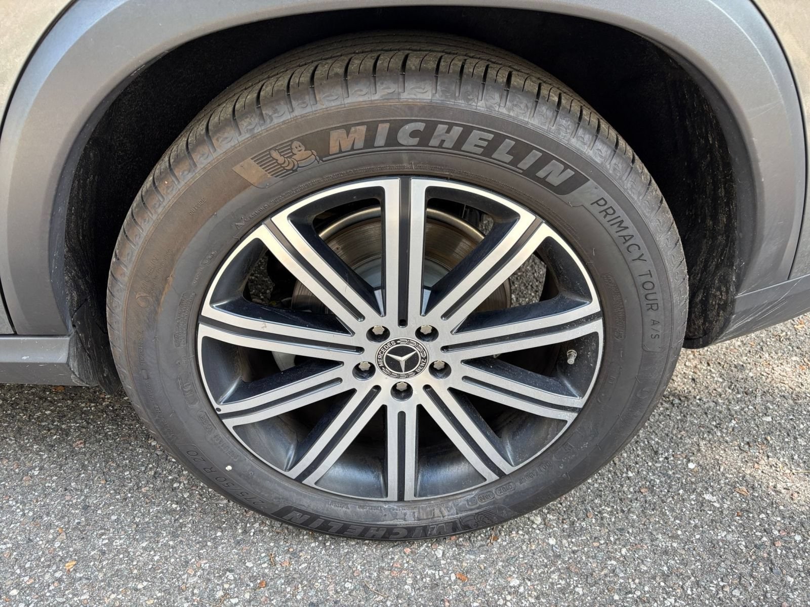 Thumbnail: 2026 Mercedes-Benz GLE - 33