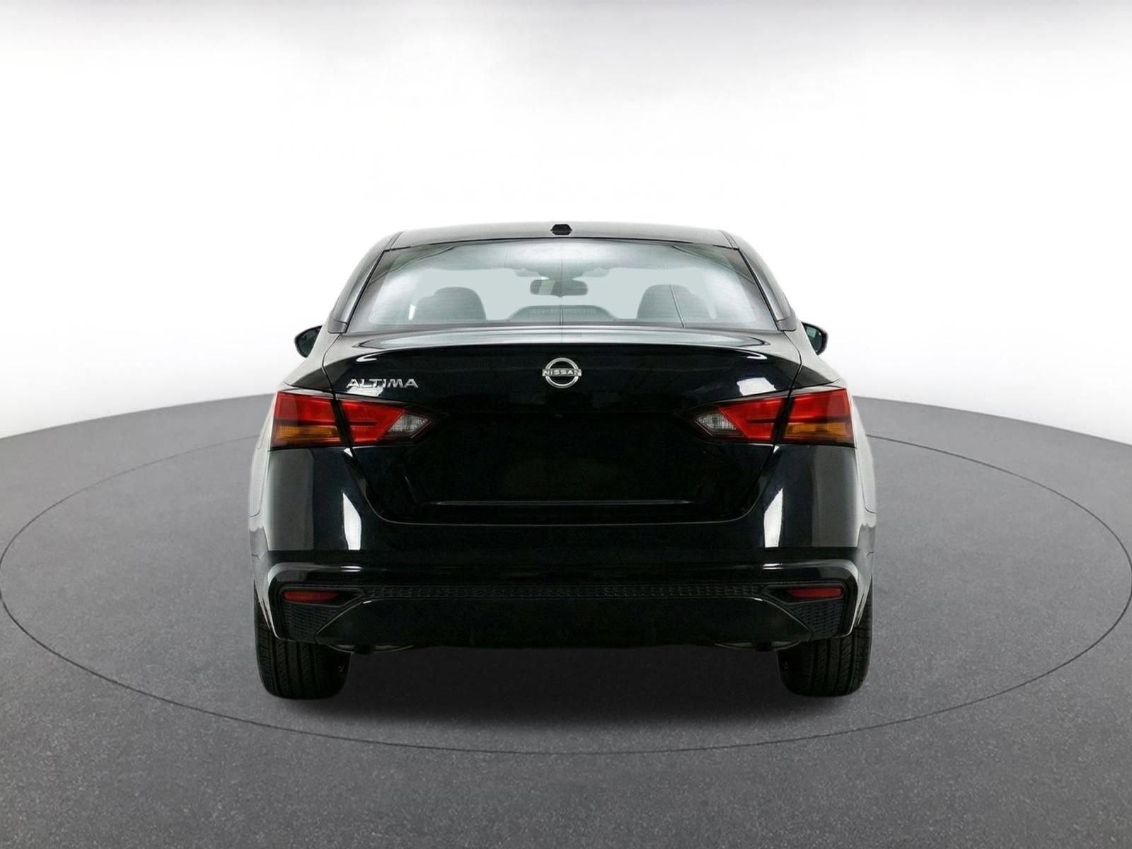 Thumbnail: 2025 Nissan Altima - 8