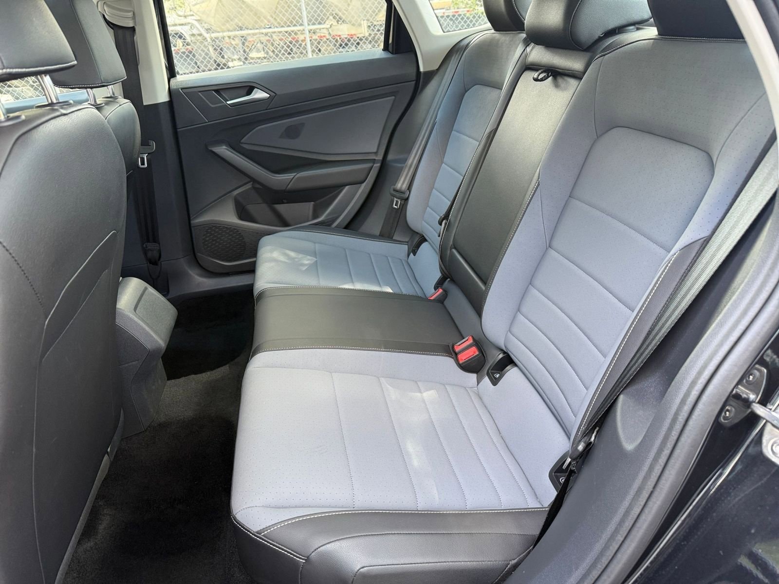 Thumbnail: 2025 Volkswagen Jetta - 33