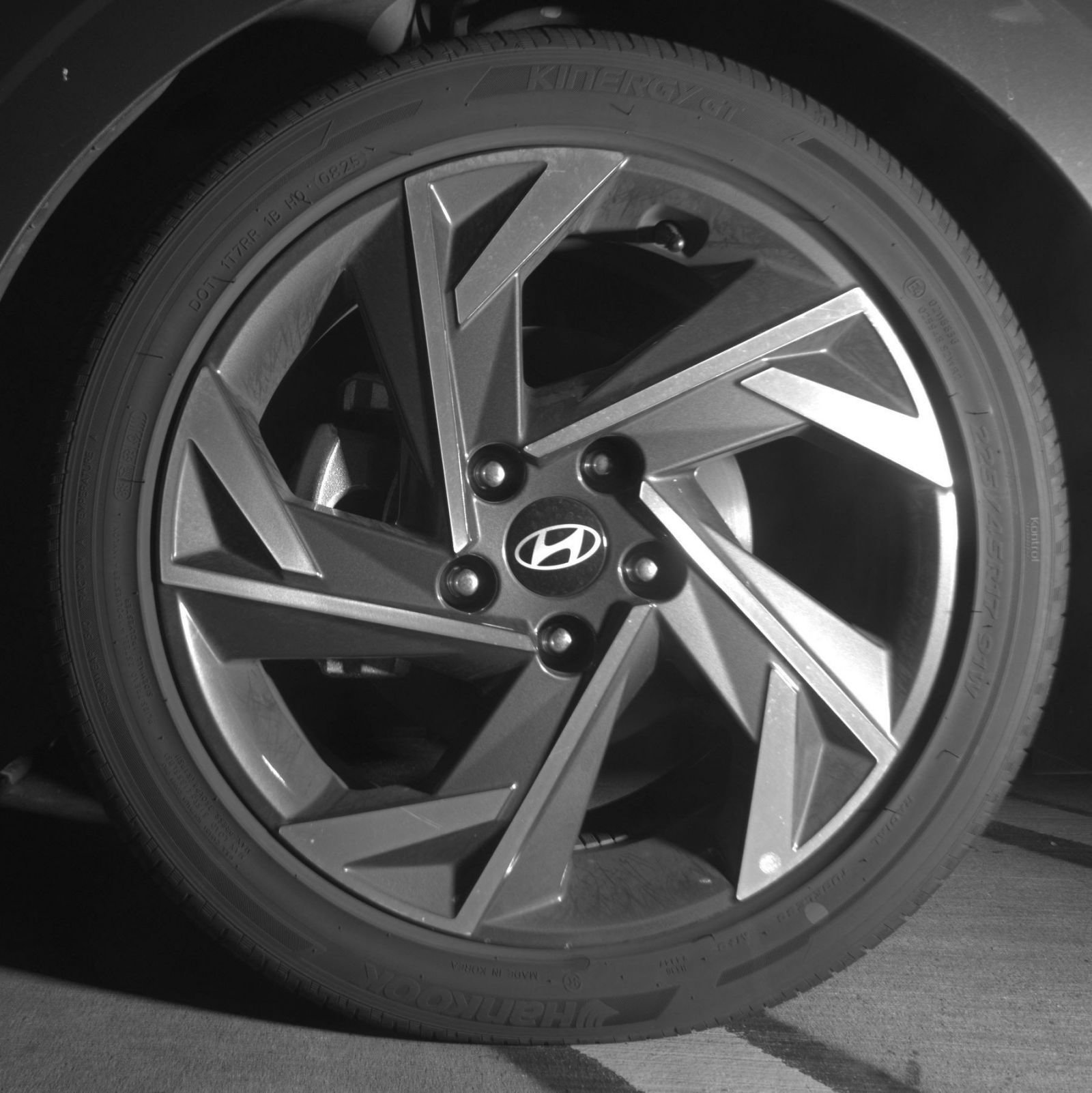 Thumbnail: 2025 Hyundai Elantra - 15