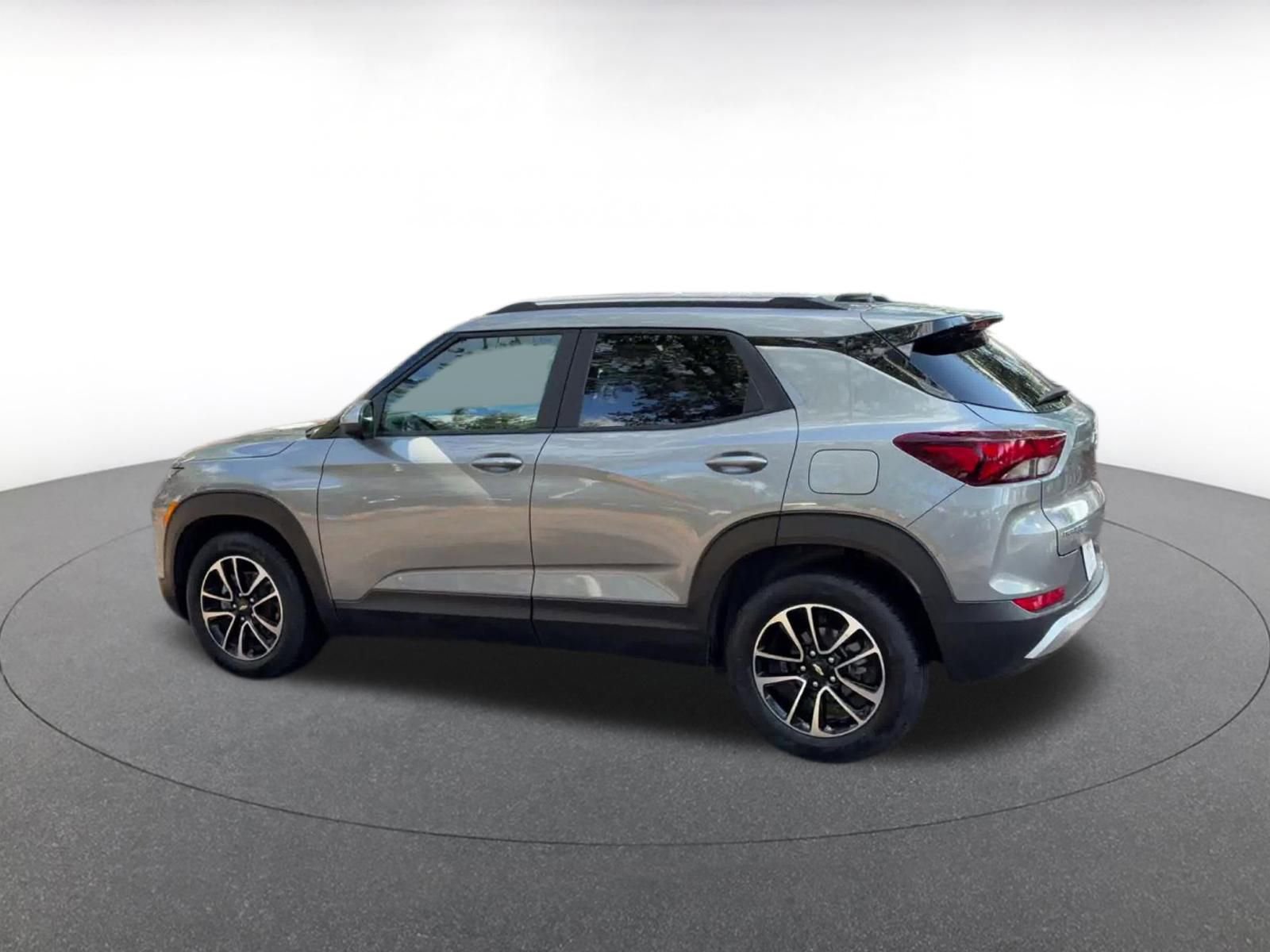 Thumbnail: 2025 Chevrolet TrailBlazer - 10