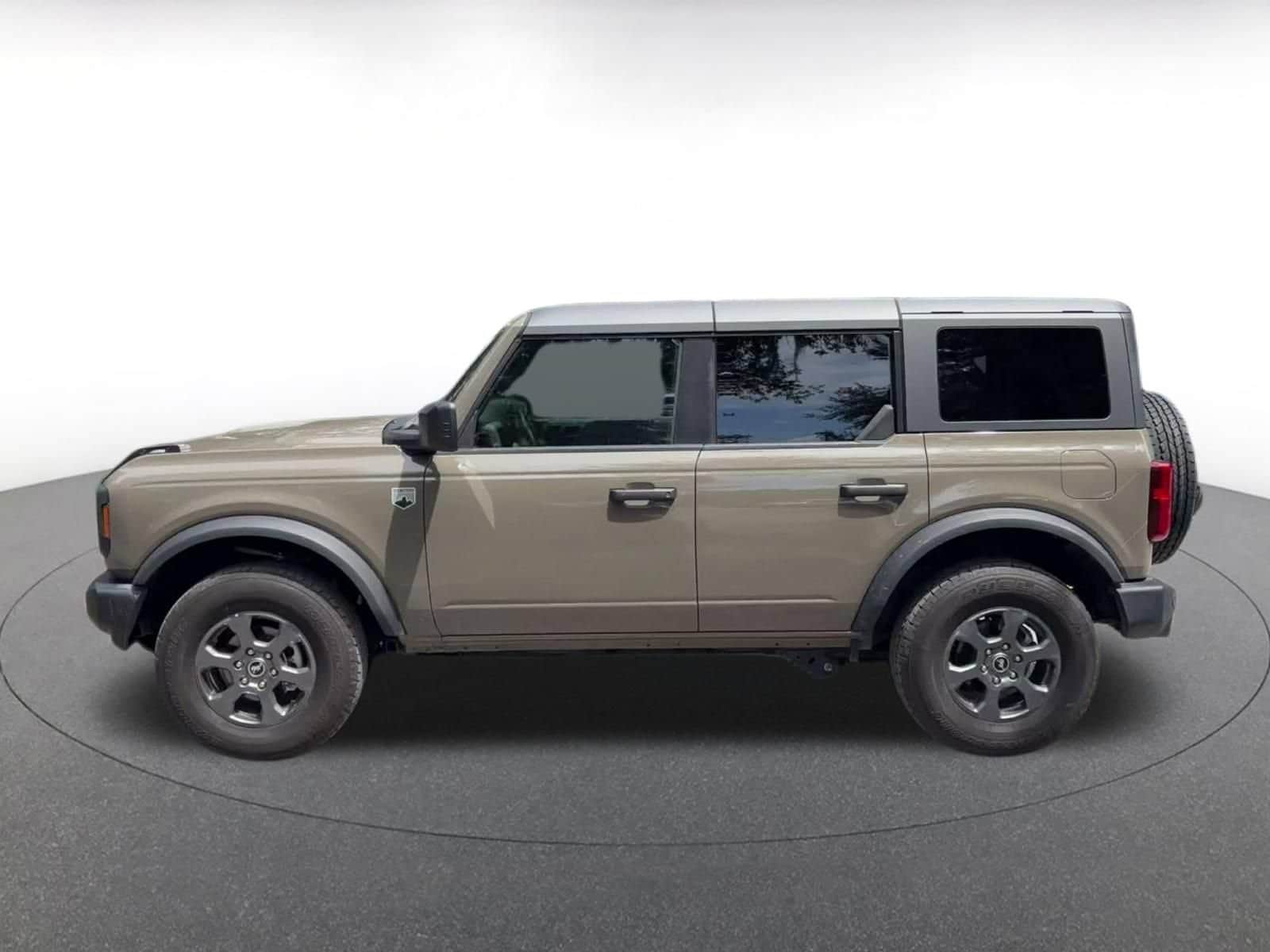Thumbnail: 2025 Ford Bronco - 7