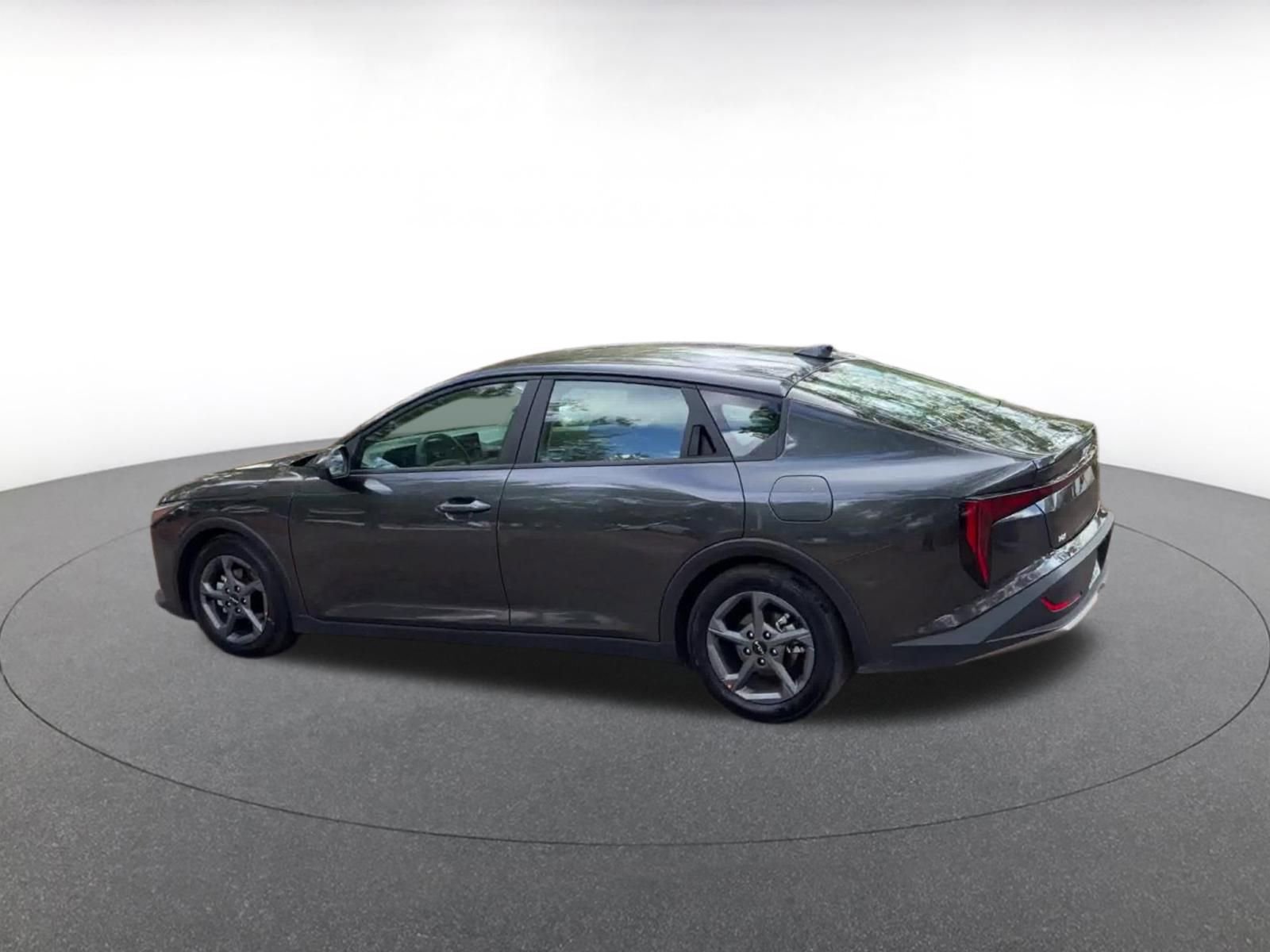 Thumbnail: 2025 Kia K4 - 10