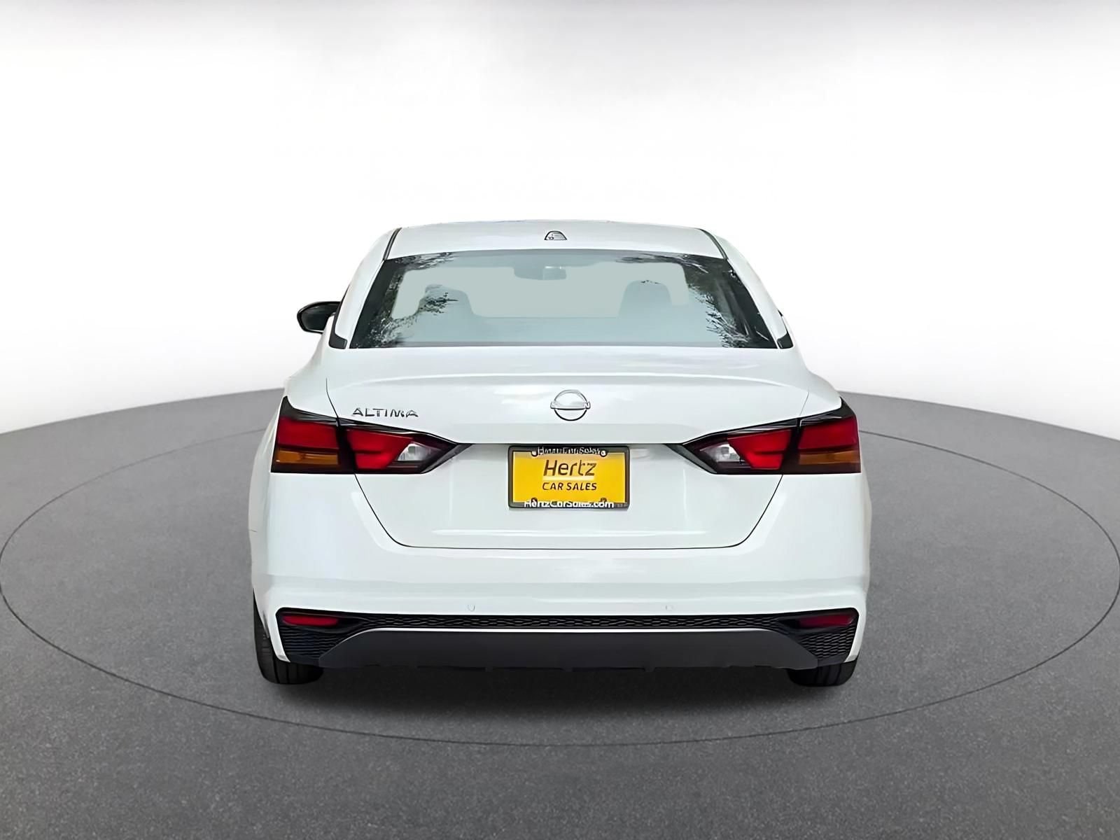 Thumbnail: 2026 Nissan Altima - 10