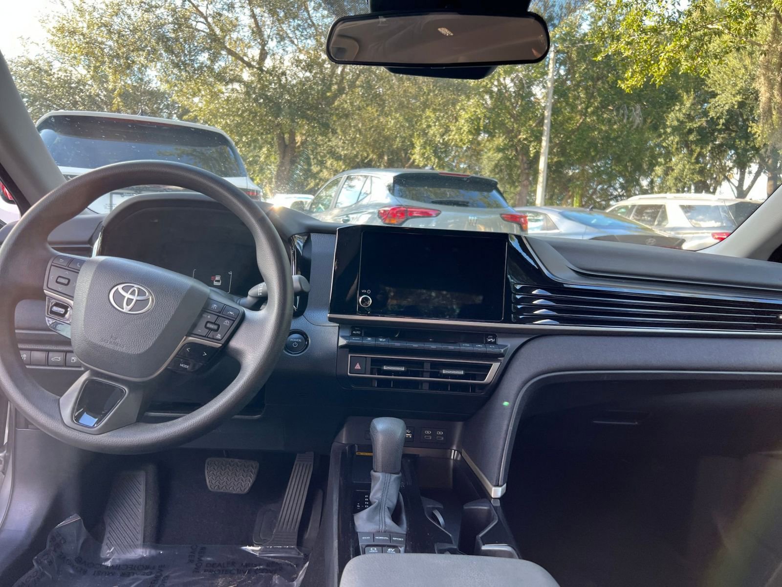 Thumbnail: 2025 Toyota Camry - 27