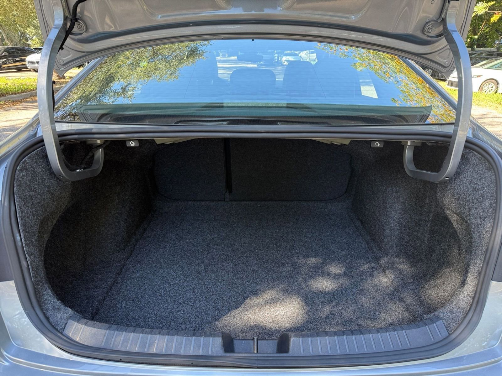 Thumbnail: 2025 Volkswagen Jetta - 24