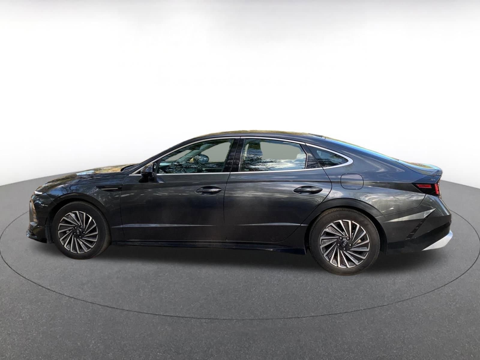 Thumbnail: 2025 Hyundai Sonata - 4