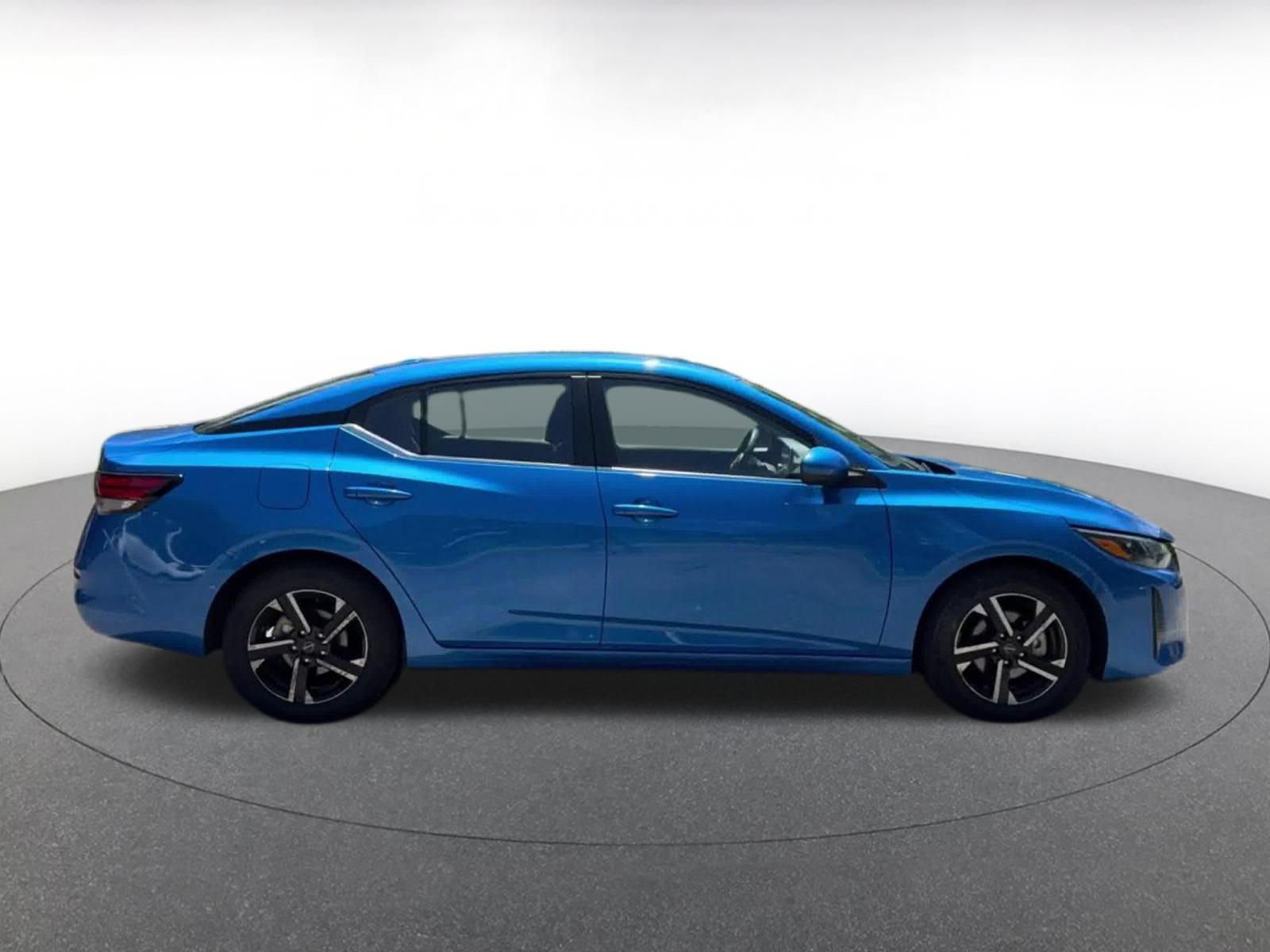 Thumbnail: 2025 Nissan Sentra - 16