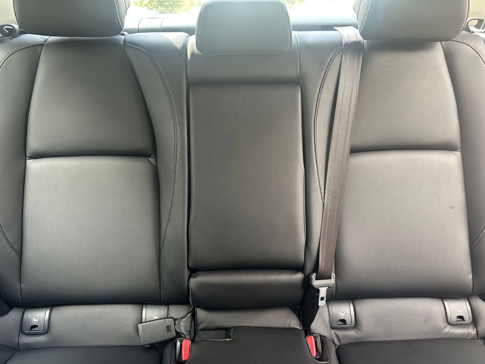 Thumbnail: 2025 Mazda Mazda3 - 32