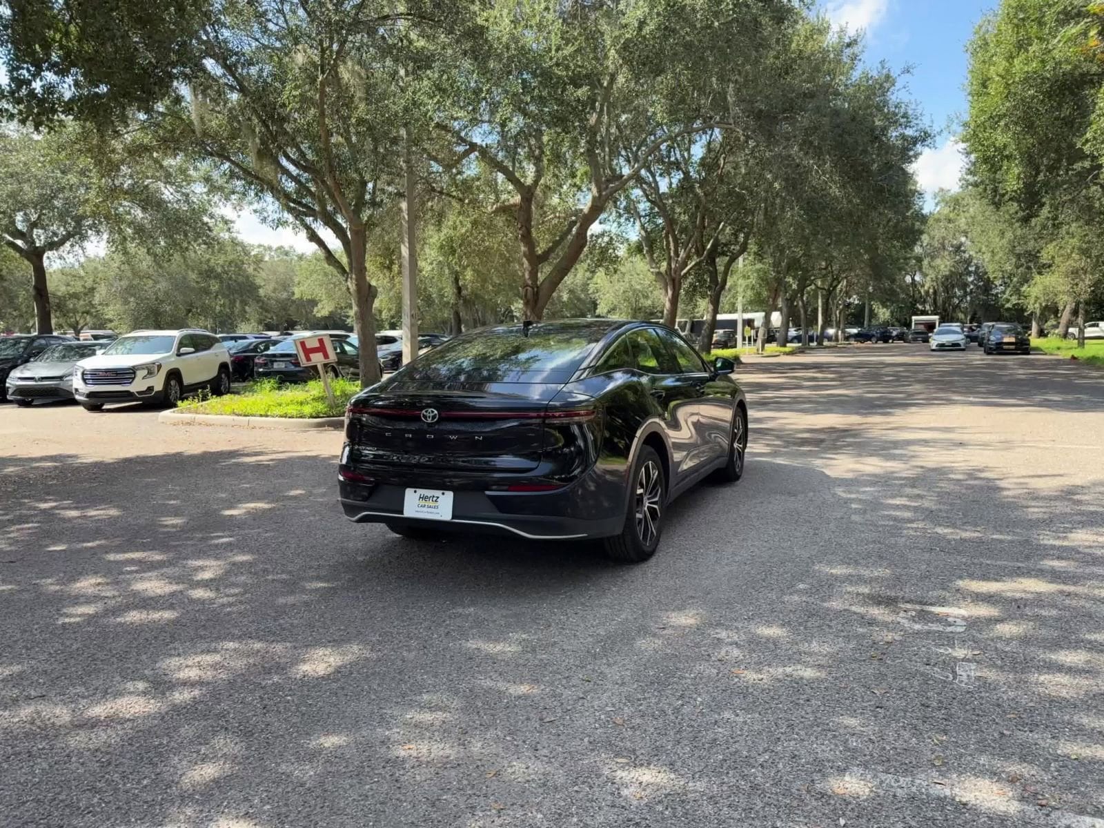 Thumbnail: 2025 Toyota Crown - 16