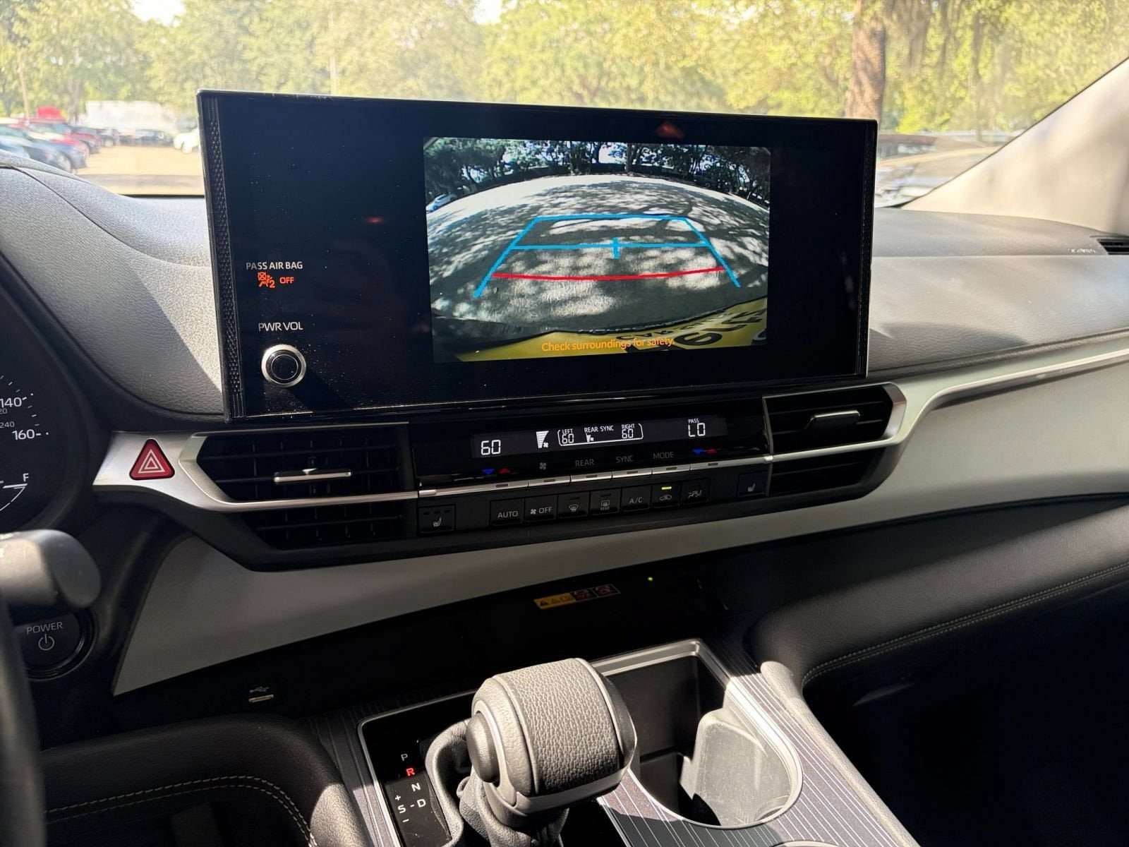 Thumbnail: 2025 Toyota Sienna - 14
