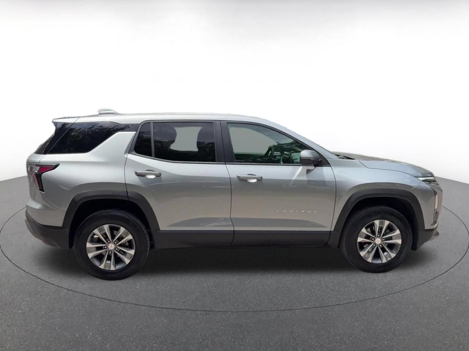 Thumbnail: 2025 Chevrolet Equinox - 16
