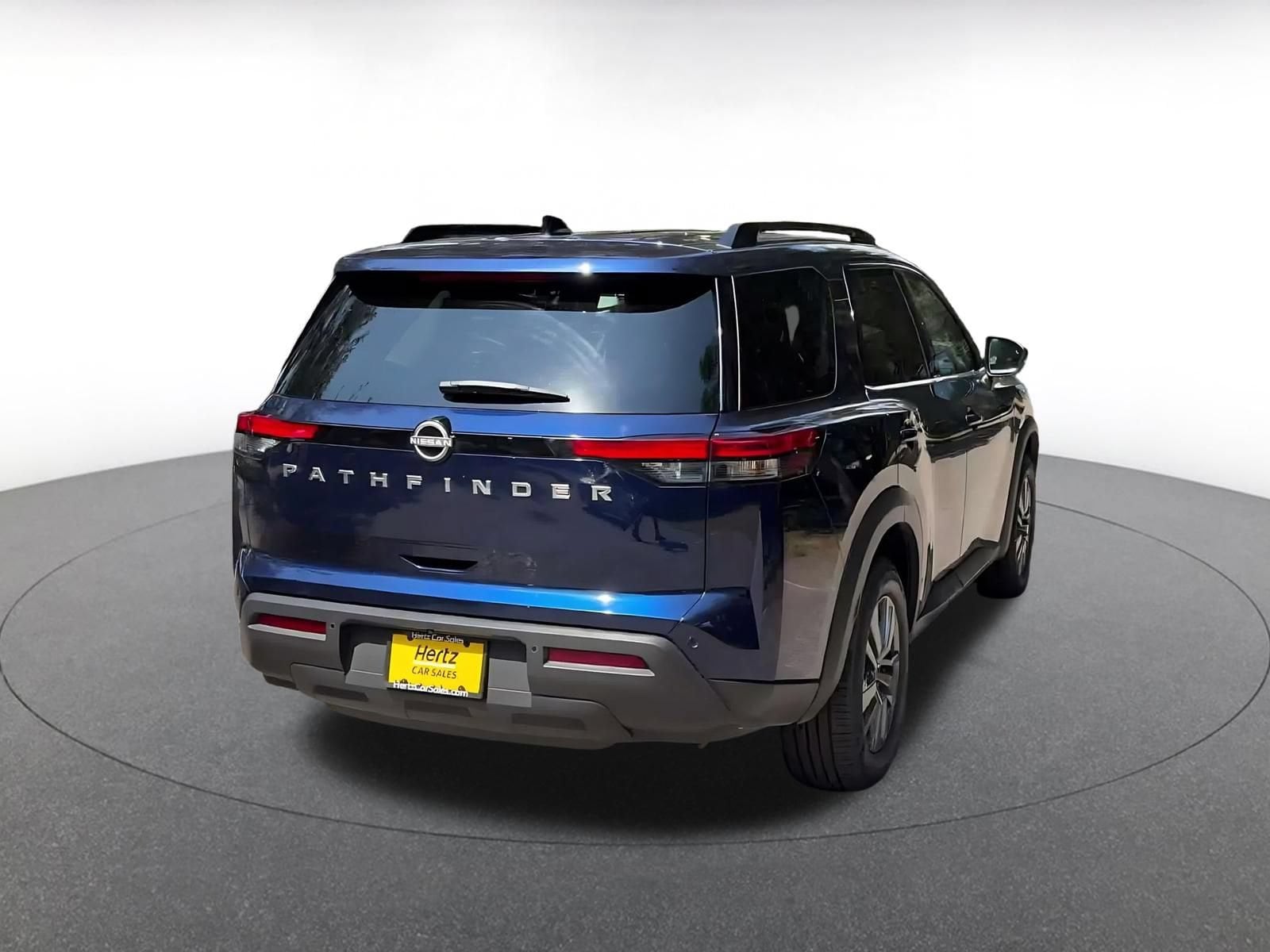 Thumbnail: 2025 Nissan Pathfinder - 13