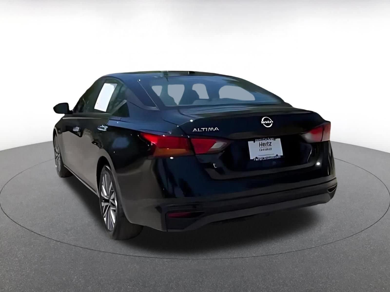Thumbnail: 2025 Nissan Altima - 11