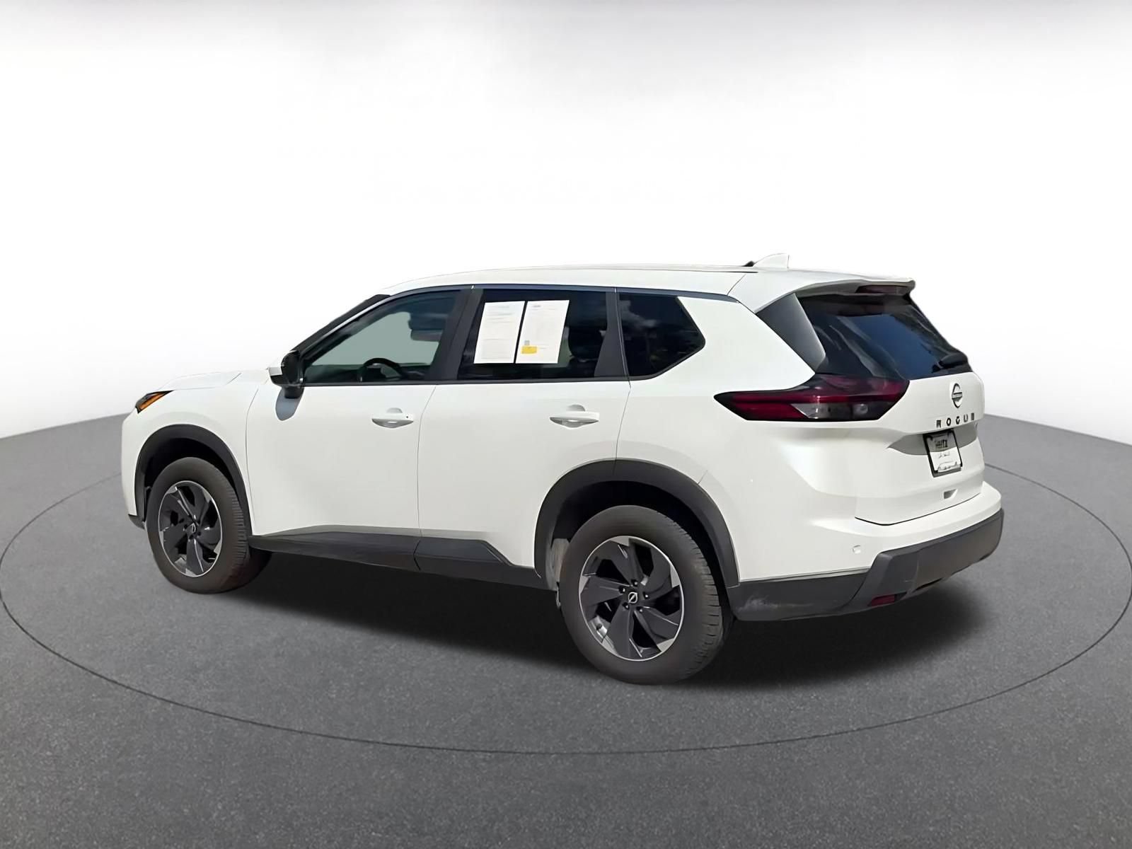 Thumbnail: 2025 Nissan Rogue - 9