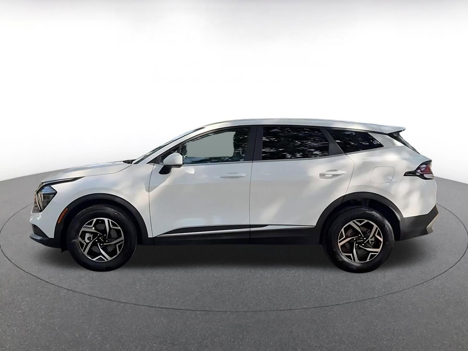 Thumbnail: 2025 Kia Sportage - 9