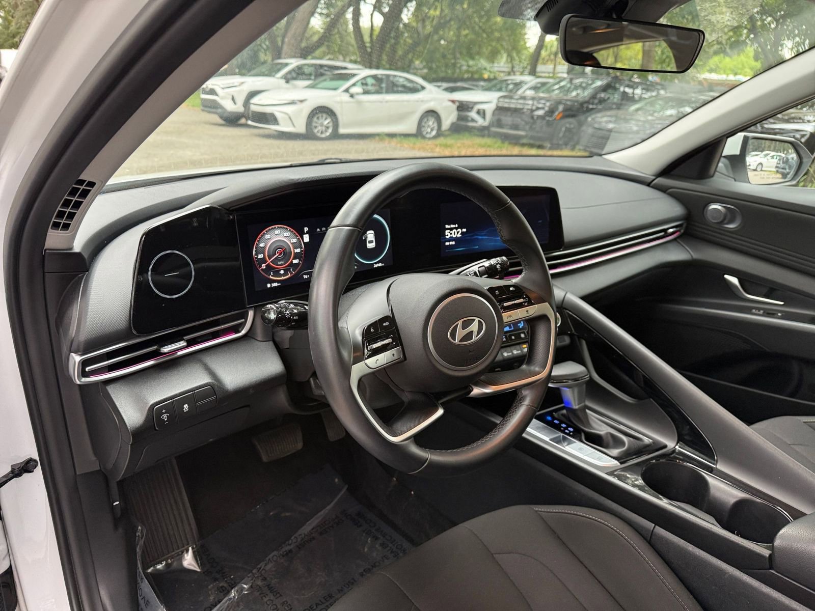 Thumbnail: 2025 Hyundai Elantra - 28