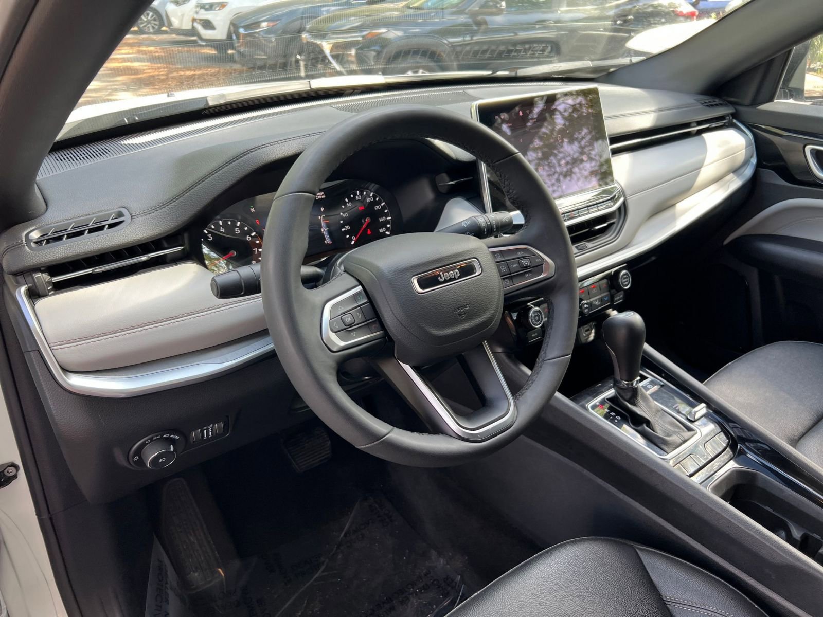 Thumbnail: 2025 Jeep Compass - 34