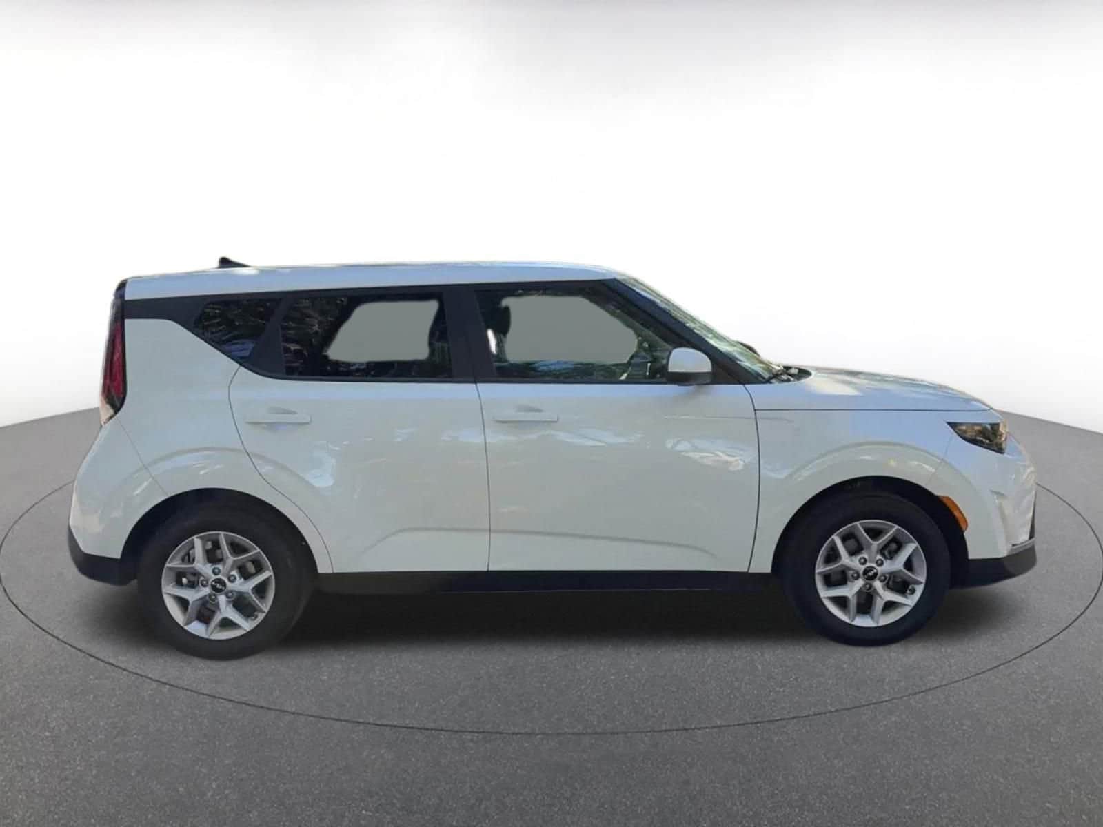 Thumbnail: 2025 Kia Soul - 16