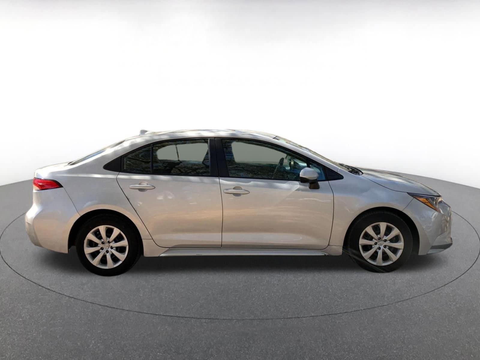 Thumbnail: 2025 Toyota Corolla - 8