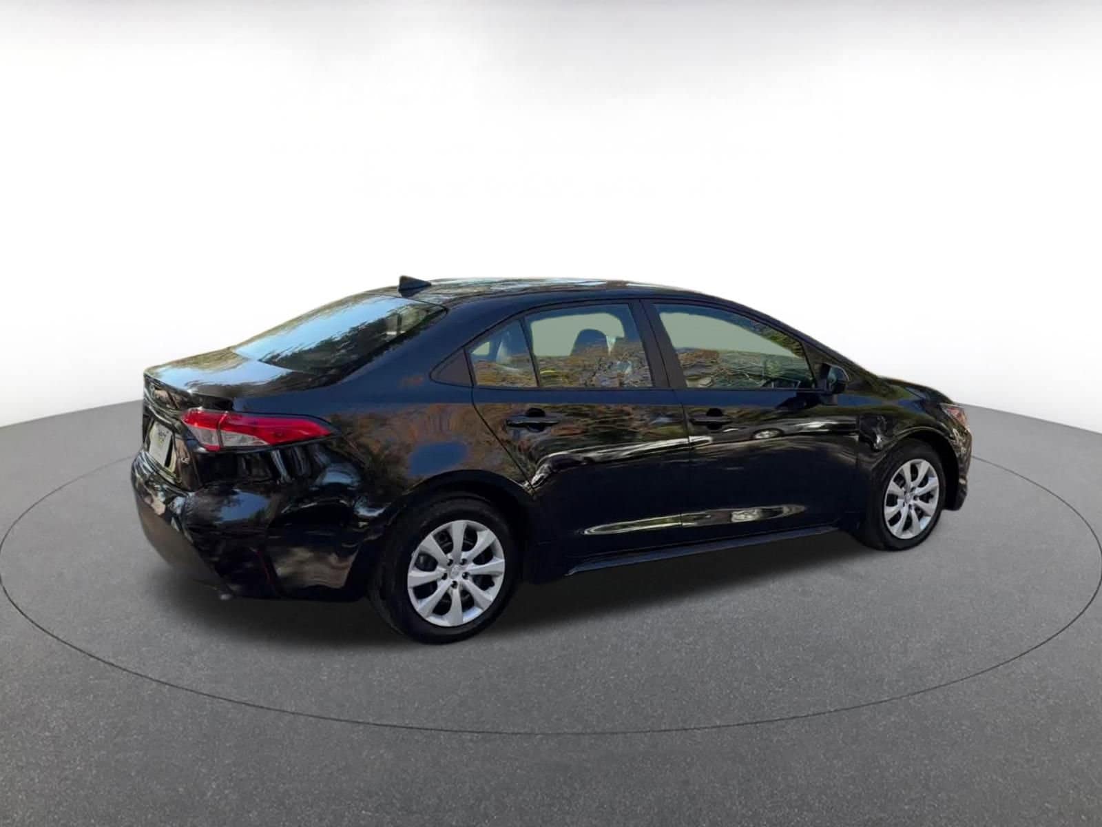 Thumbnail: 2025 Toyota Corolla - 15