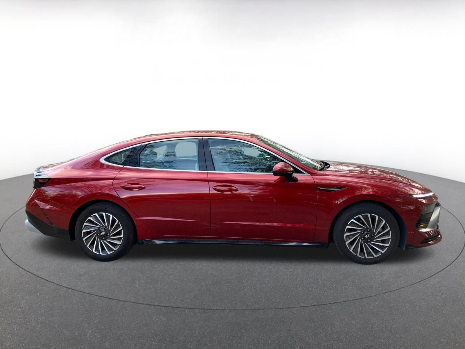 Thumbnail: 2025 Hyundai Sonata - 8