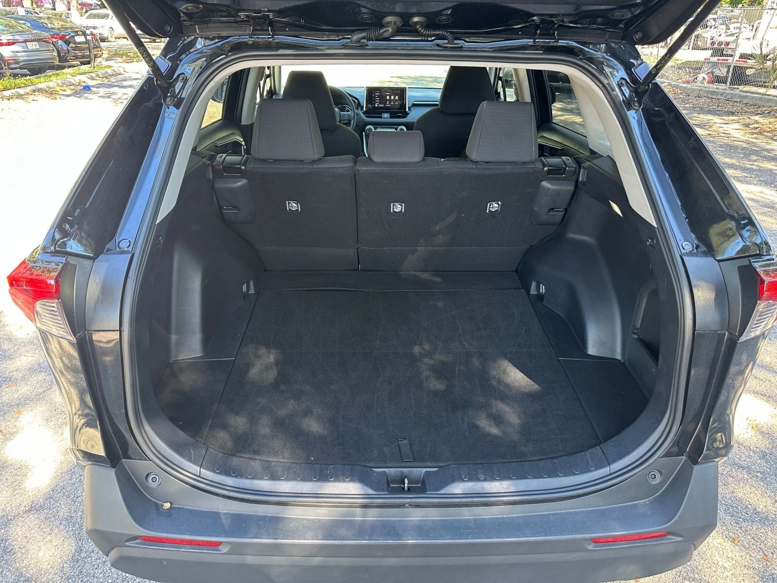 Thumbnail: 2025 Toyota RAV4 - 30